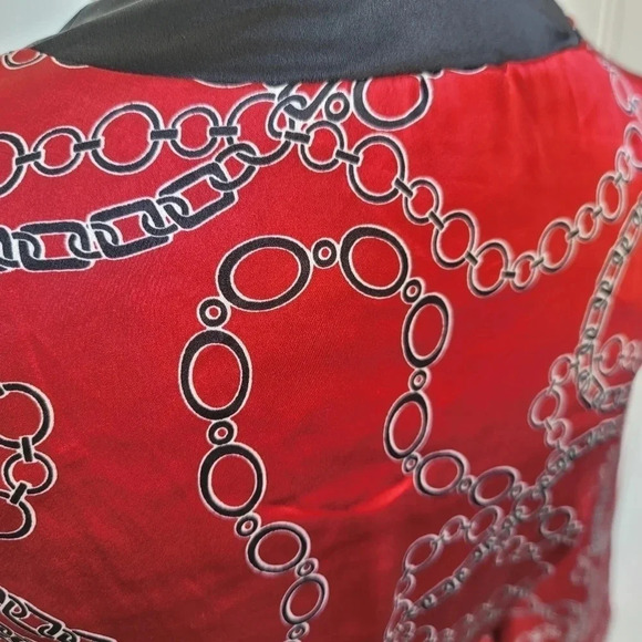 Two Hearts Maternity Red Black Satin Shiny V-Neck Tie Back Top Blouse Sz S - Picture 3 of 13